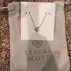 Kendra Scott Jewelry - Kendra Scott Rue Short necklace silver Kendra Scott Jewelry - Kendra Scott Rue Short necklace silver